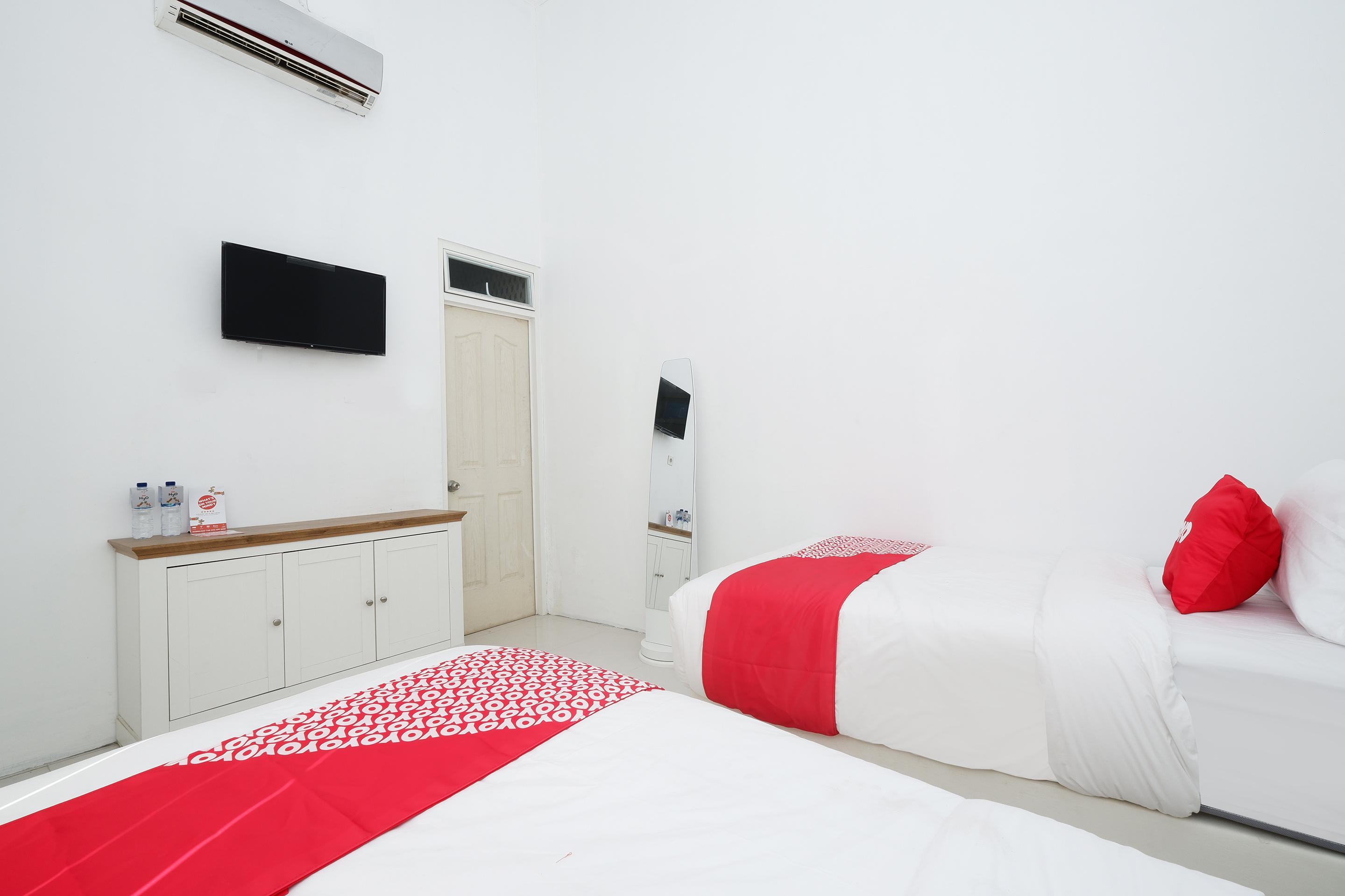 Surakarta  Griya Rw Family Guest House Redpartner מראה חיצוני תמונה