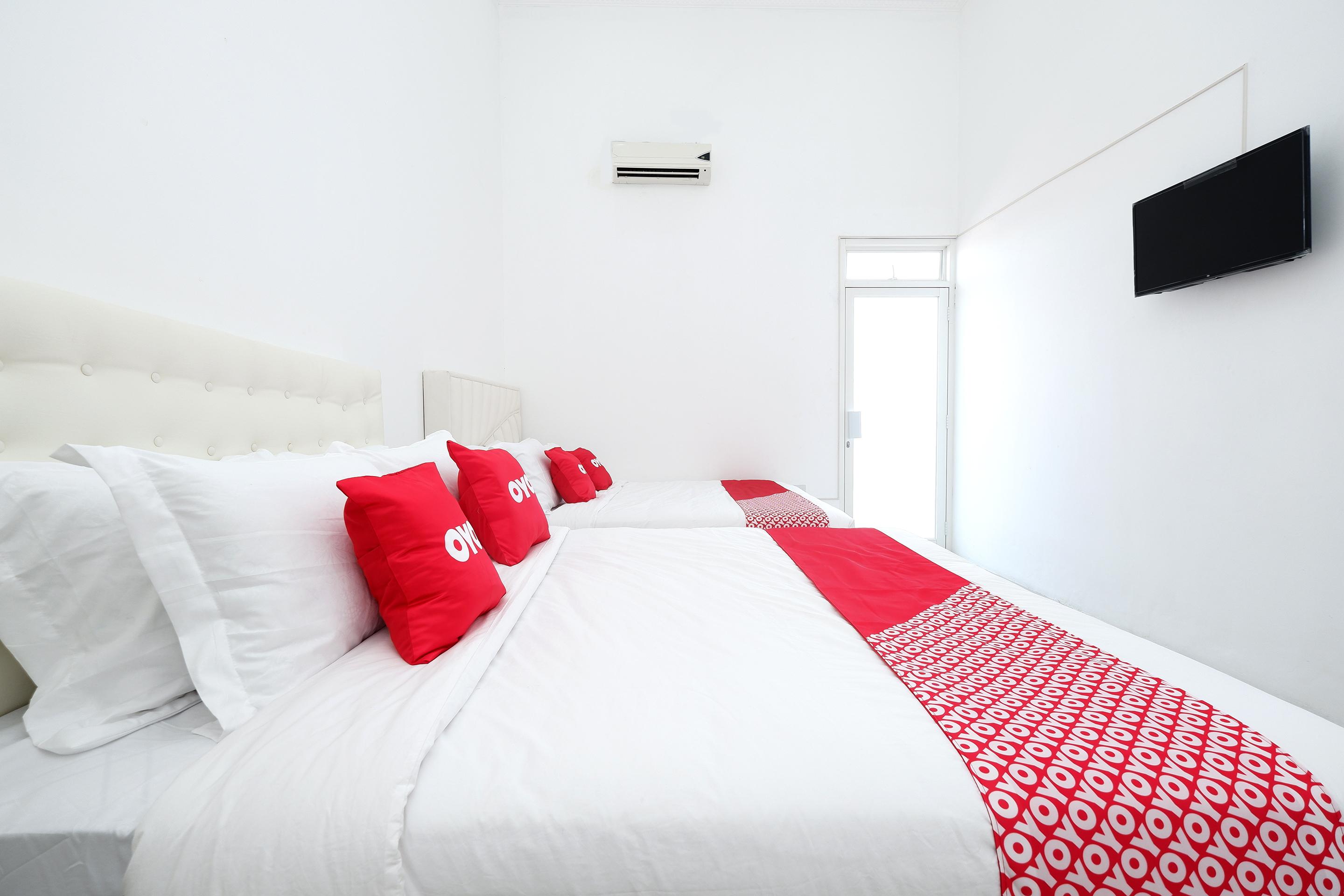 Surakarta  Griya Rw Family Guest House Redpartner מראה חיצוני תמונה