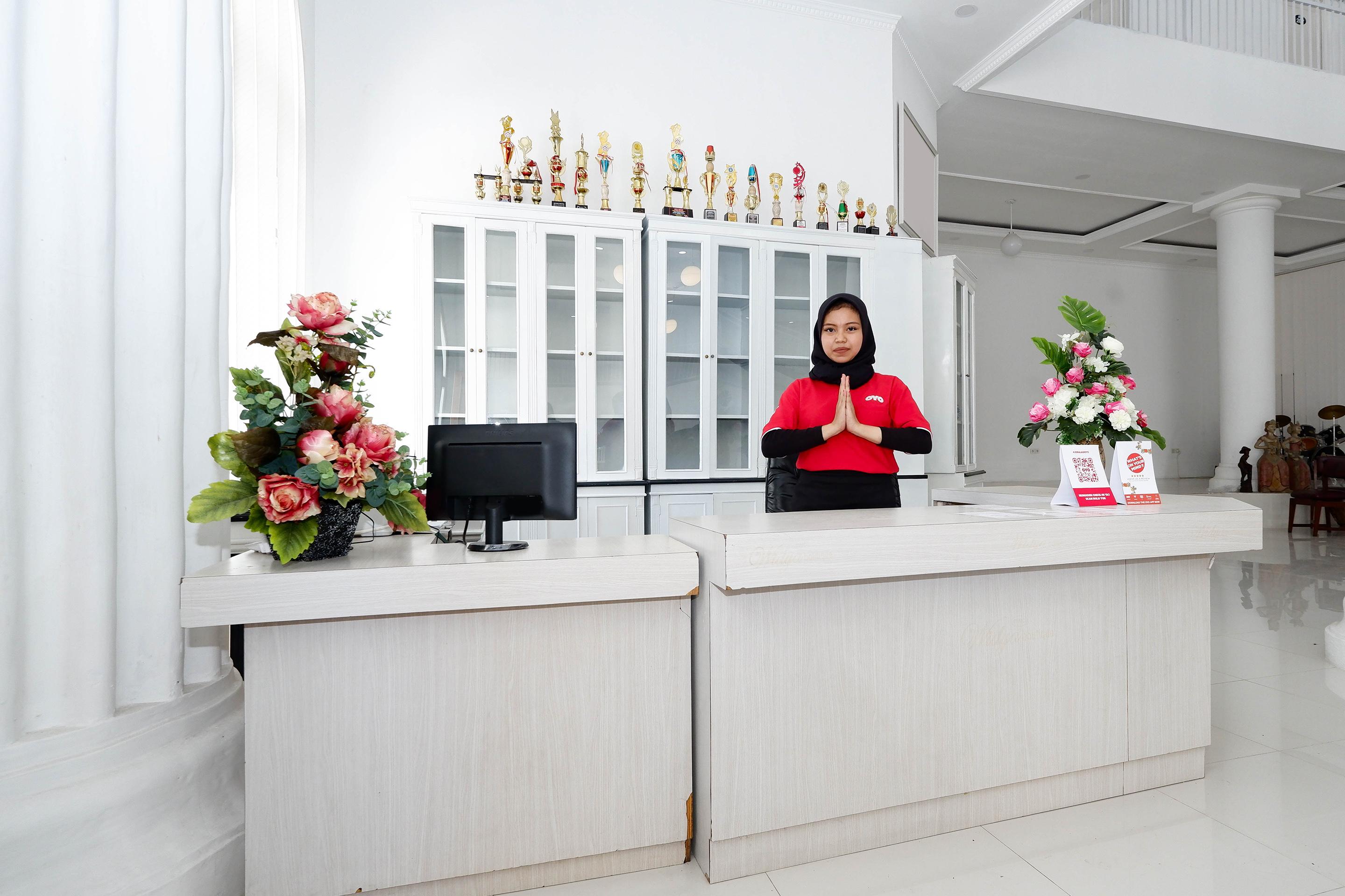 Surakarta  Griya Rw Family Guest House Redpartner מראה חיצוני תמונה