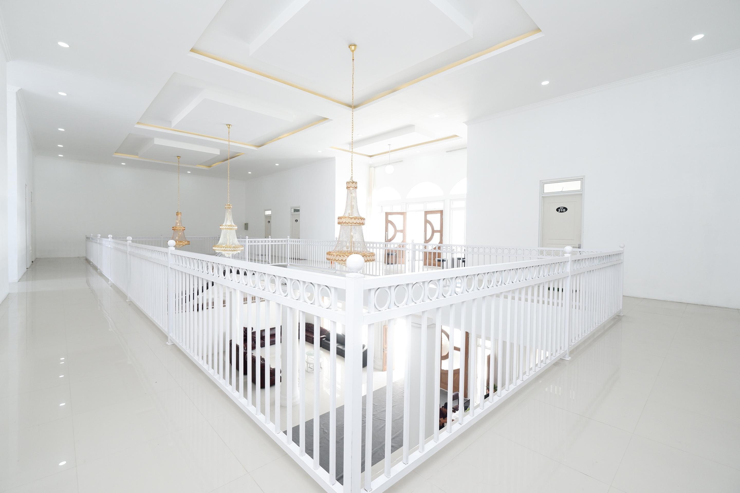 Surakarta  Griya Rw Family Guest House Redpartner מראה חיצוני תמונה