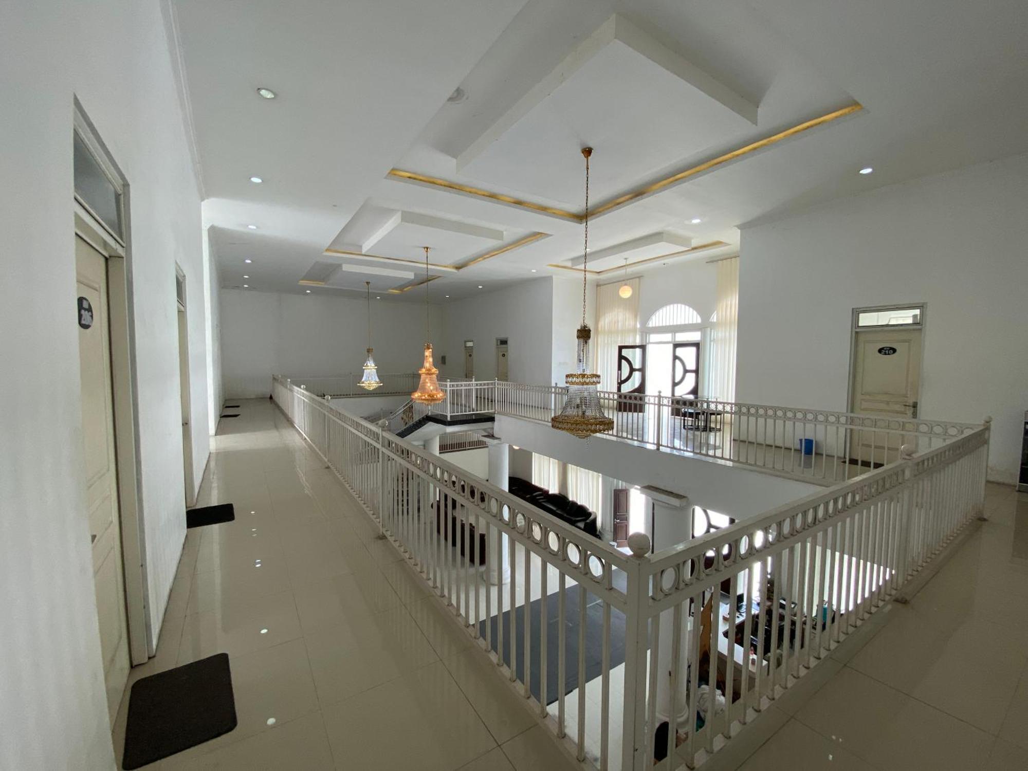 Surakarta  Griya Rw Family Guest House Redpartner מראה חיצוני תמונה