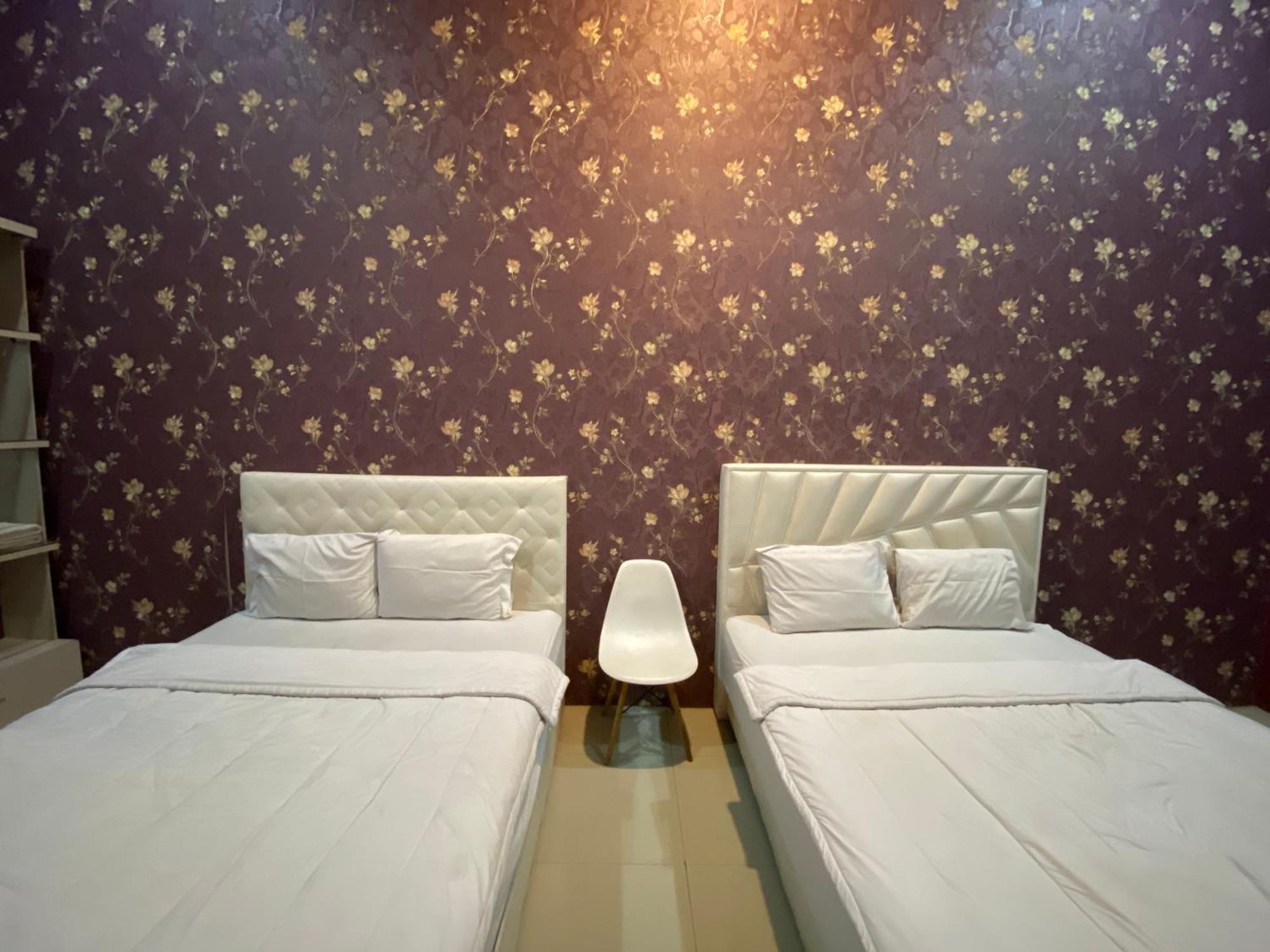 Surakarta  Griya Rw Family Guest House Redpartner מראה חיצוני תמונה